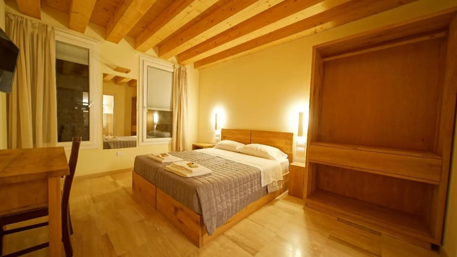 Pensionat Destiny Home & Rooms Soave